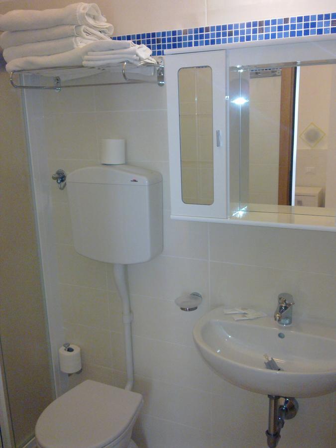 Roma Suite Apartments 切尔维亚 外观 照片