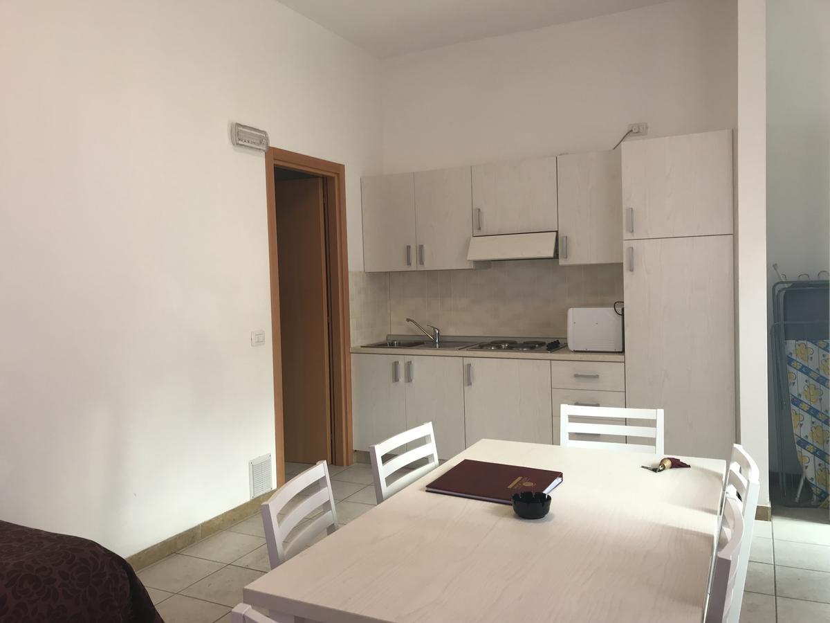 Roma Suite Apartments 切尔维亚 外观 照片