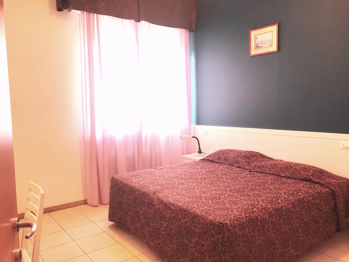 Roma Suite Apartments 切尔维亚 外观 照片